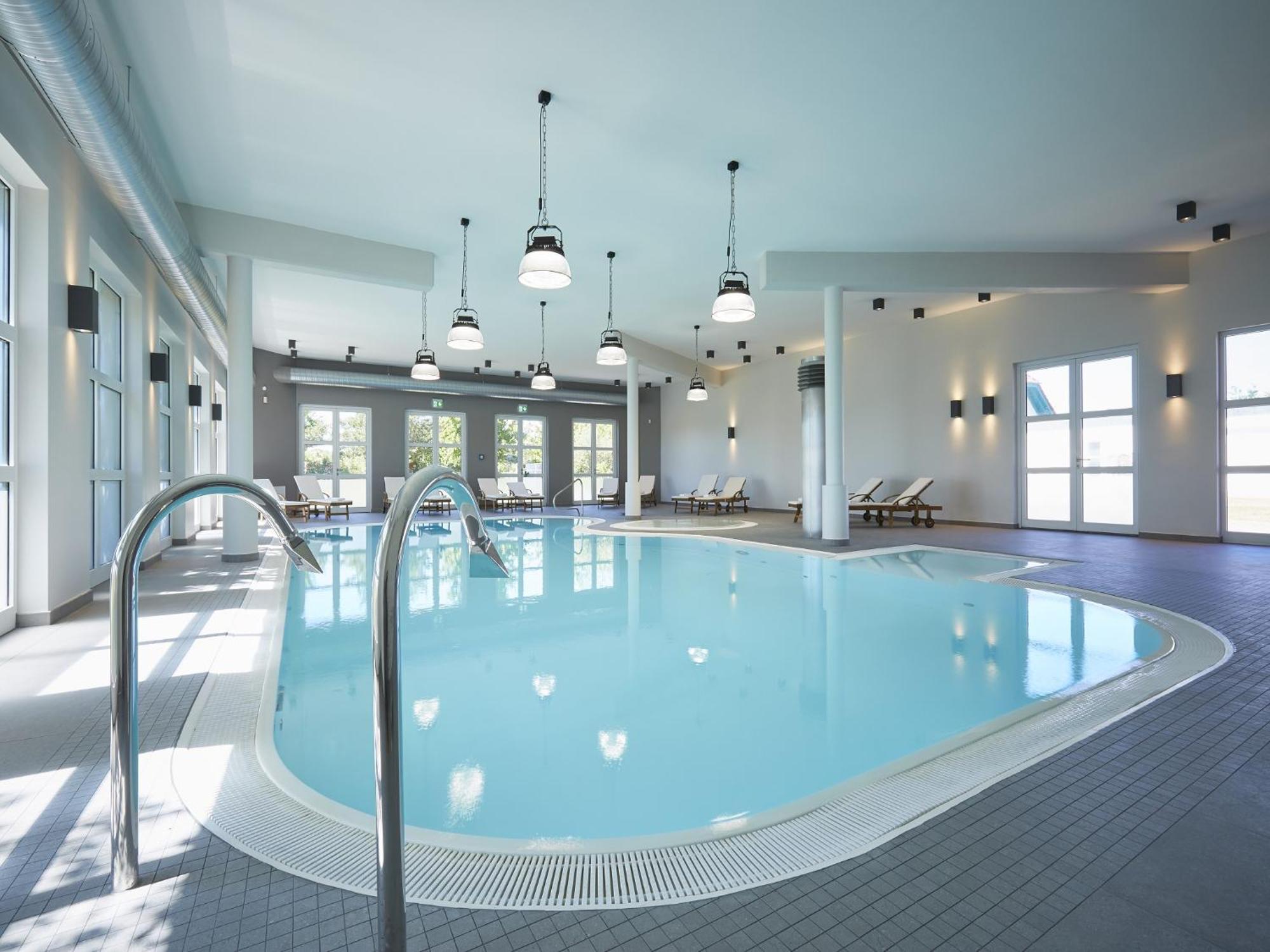 Reetland Am Meer - Luxusplus Reetdachvilla Mit 4 Schlafzimmern, Aussensauna, Loungebereich Und Kamin G07 Dranske Bagian luar foto