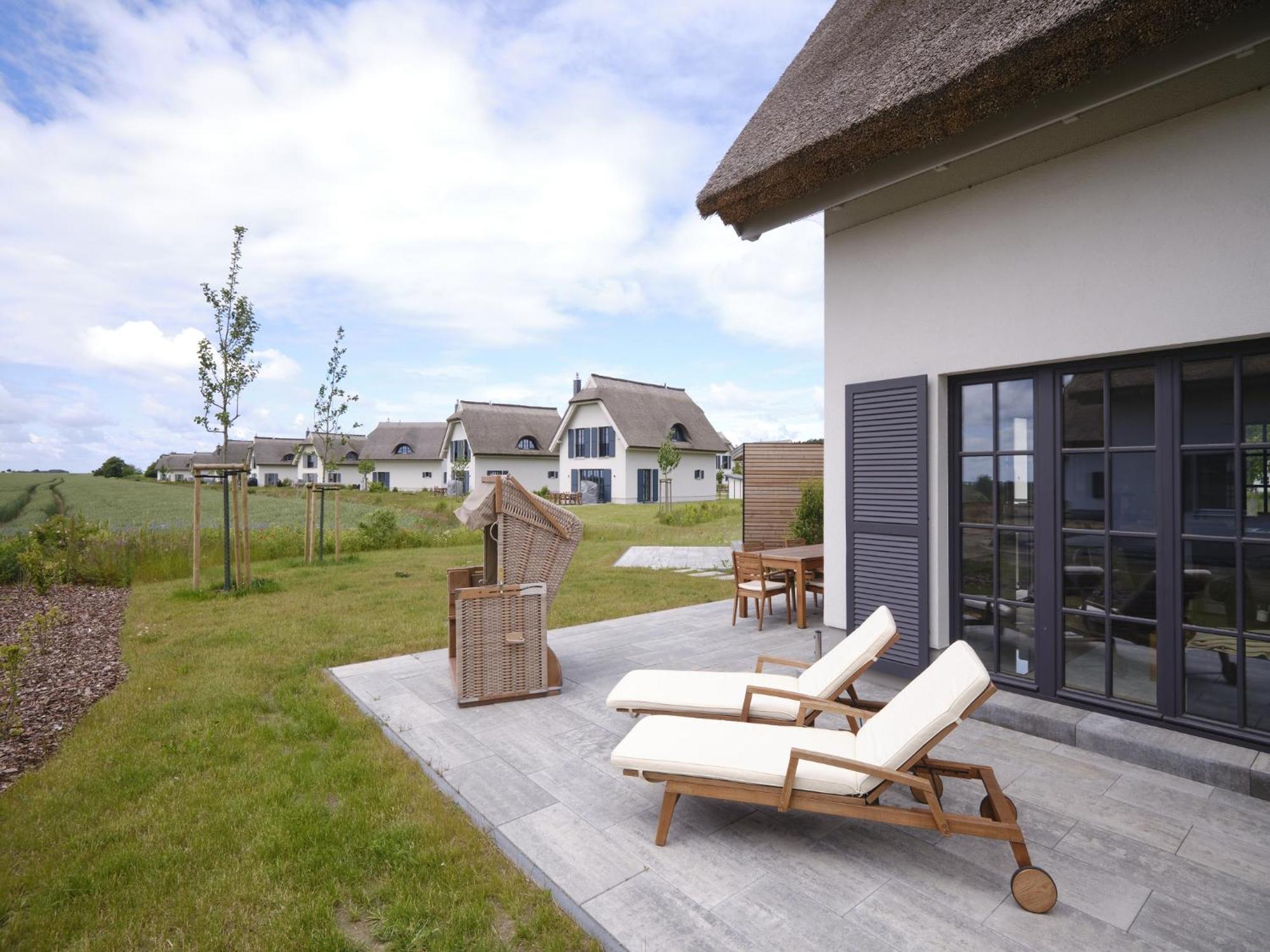 Reetland Am Meer - Luxusplus Reetdachvilla Mit 4 Schlafzimmern, Aussensauna, Loungebereich Und Kamin G07 Dranske Bagian luar foto